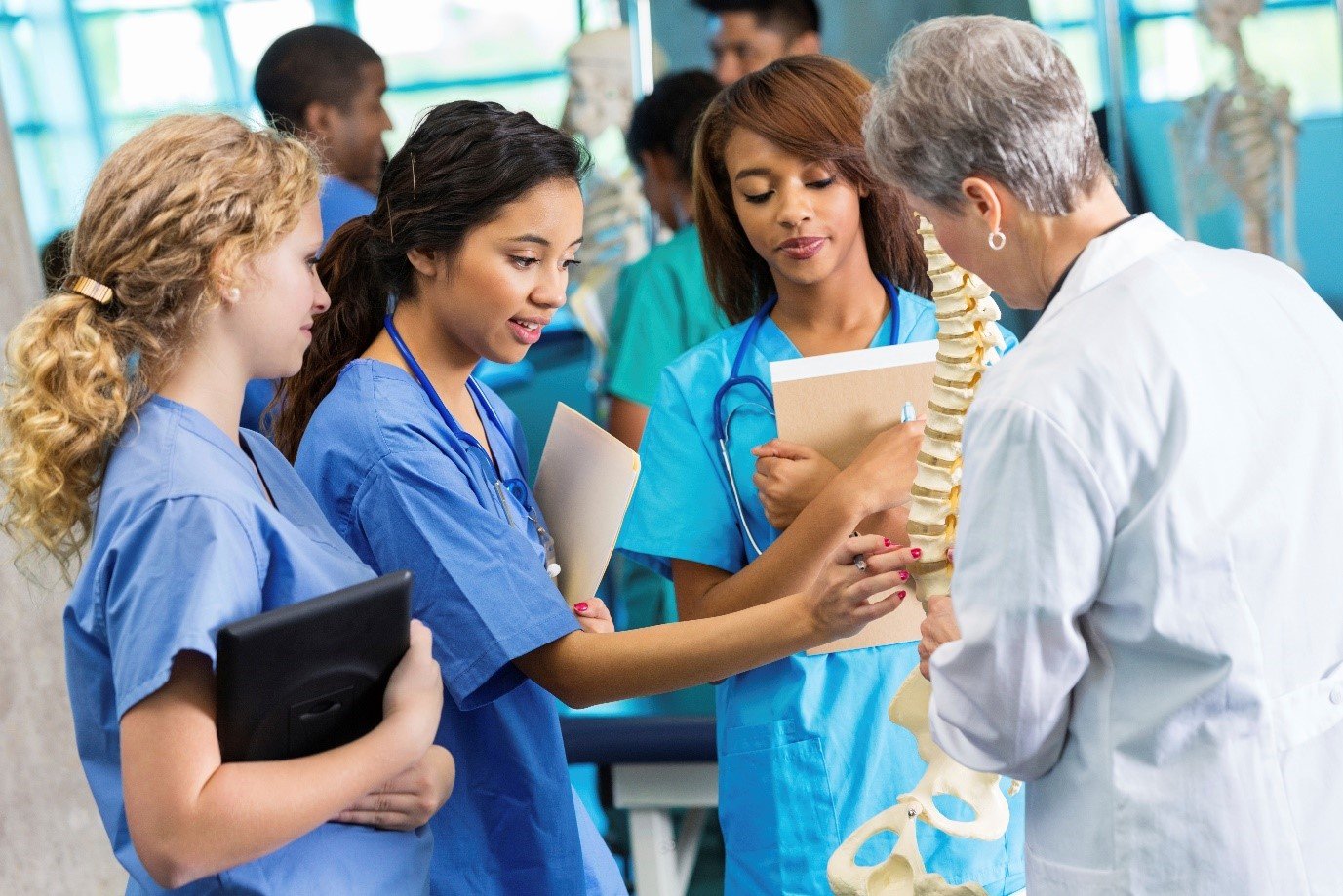 Hong Kong student guide to studying medicine in the UK 2027, covering UCAT, A-Level, and DSE requirements for top medical schools.2027 香港學生英國醫科留學指南：涵蓋頂尖醫學院的 UCAT、A-Level 及 DSE 入學要求。2027 香港学生英国医科留学指南：涵盖顶尖医学院的 UCAT、A-Level 及 DSE 入学要求。