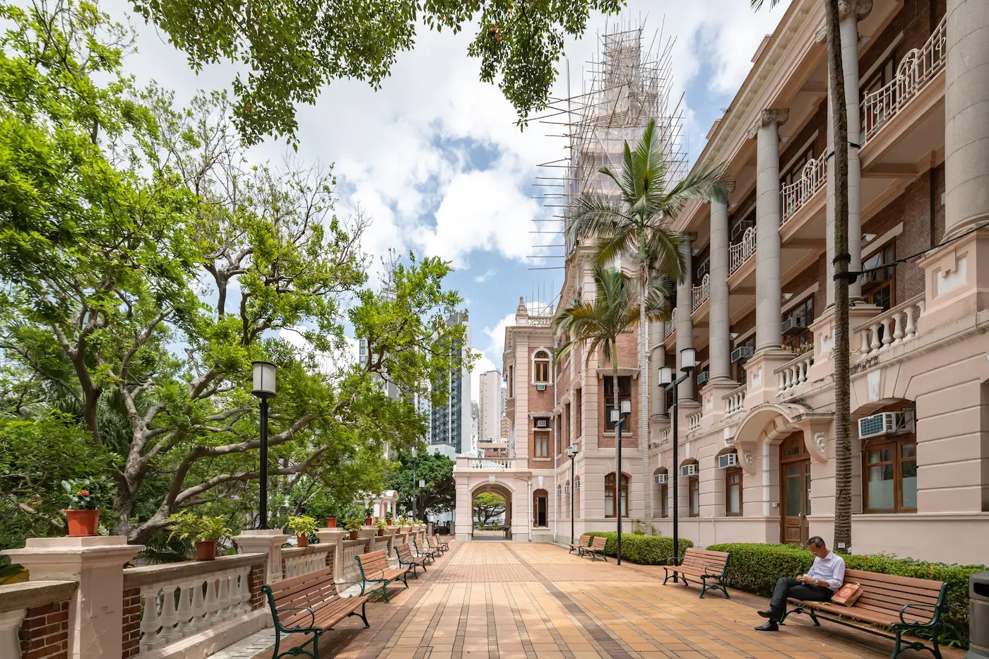 Read more about the article 【留學新思維】為什麼我最終選擇香港大學？心理學學生的真實就讀體驗分享